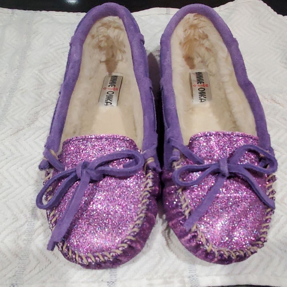 Minnetonka Calley Slipper Purple Glitter